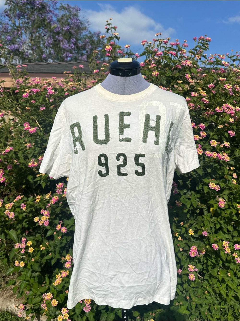 Ruehl No.925 White/Creme Short-Sleeve Tee with Olive Green Logo